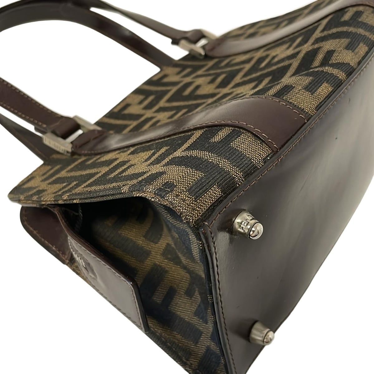 えりフェンディ　ズッカ　ハンドバッグ ブラウン カラー レザー ゴールド FENDI （中古）フェンディ ズッカ シェフバッグ トート