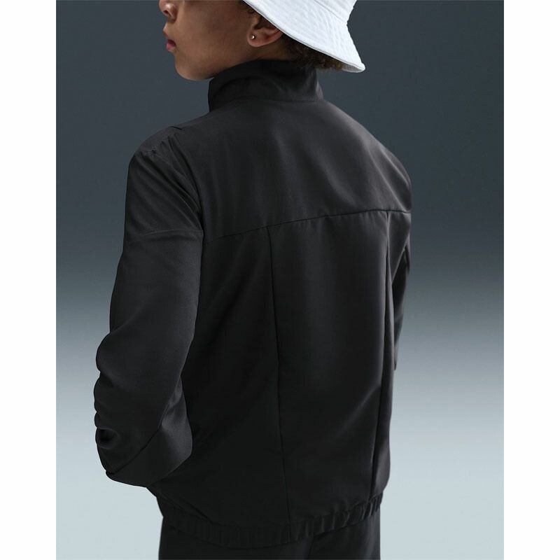 トラックスーツ