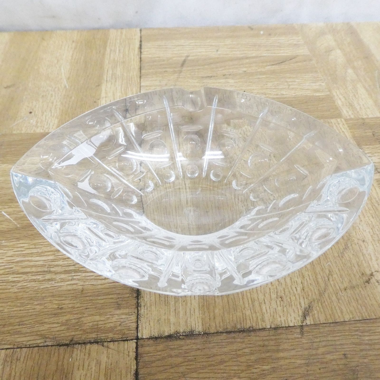 バカラ 灰皿 新品未使用 バカラ 灰皿 未使用 希少 Baccarat バカラ