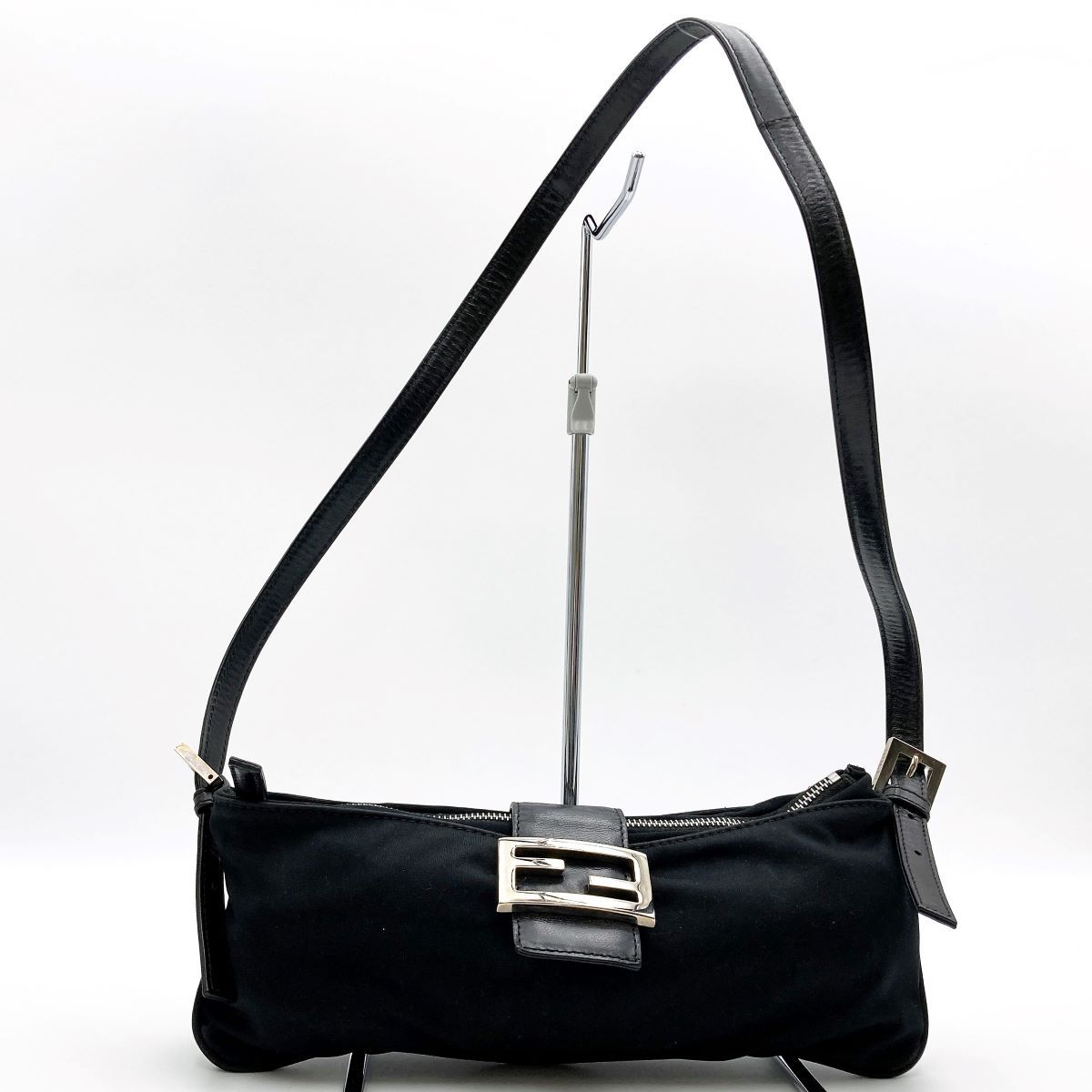FENDI フェンディ 26685 マンマバケット ショルダーバッグ ブラック 