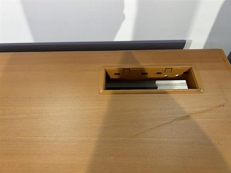 オフィスデスク