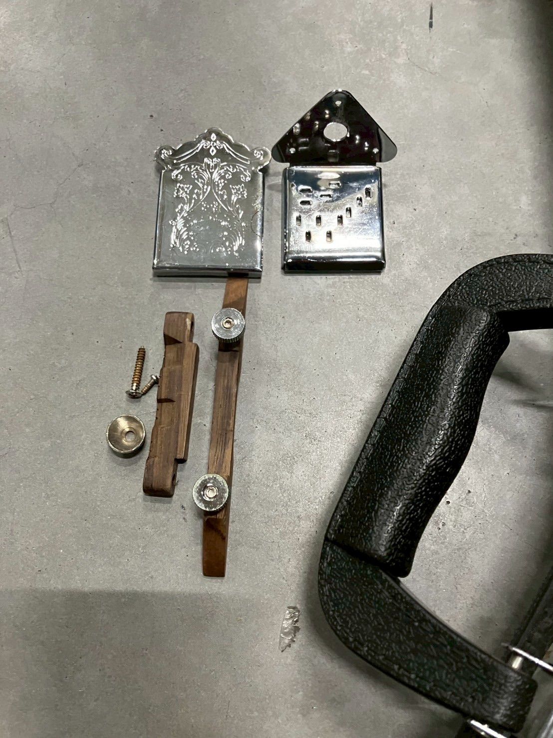 人気アイテム安い通販。 Aria アリア AM-200E BS エレクトリックマンドリン ケース付き