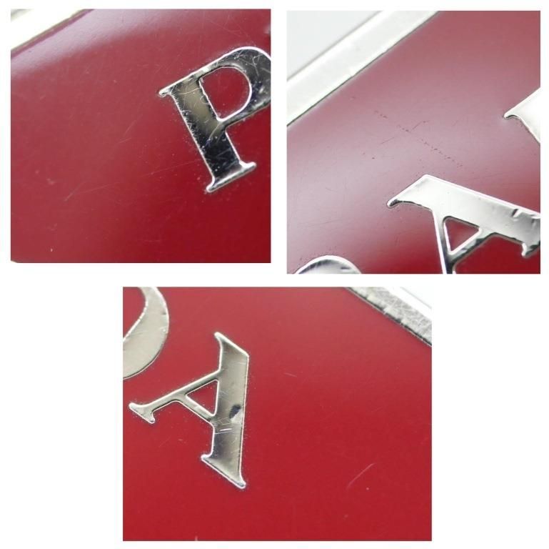 プラダ PRADA キーホルダー トライアングル キーリング チャーム