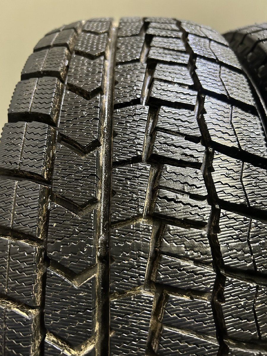 走行短め DUNLOP WINTER MAXX WM02 175 65R15 15インチ スタッドレス 4本 21年製 バリ溝 カローラアクシオ アクア フィット等 KTG393