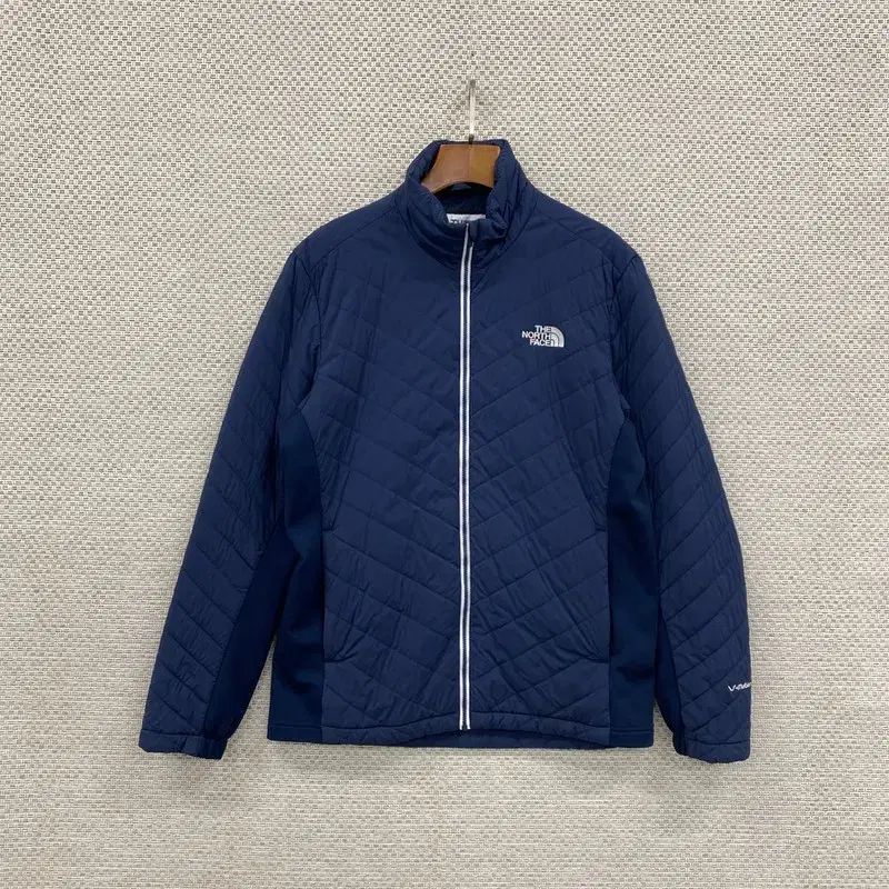 【雷市場（ポンジャン）商品韓国直送】 THE NORTH FACE(ザノースフェイス) ホワイトレーベル アウトドア V モーション 軽量ダウン ジャケット 100 S05710