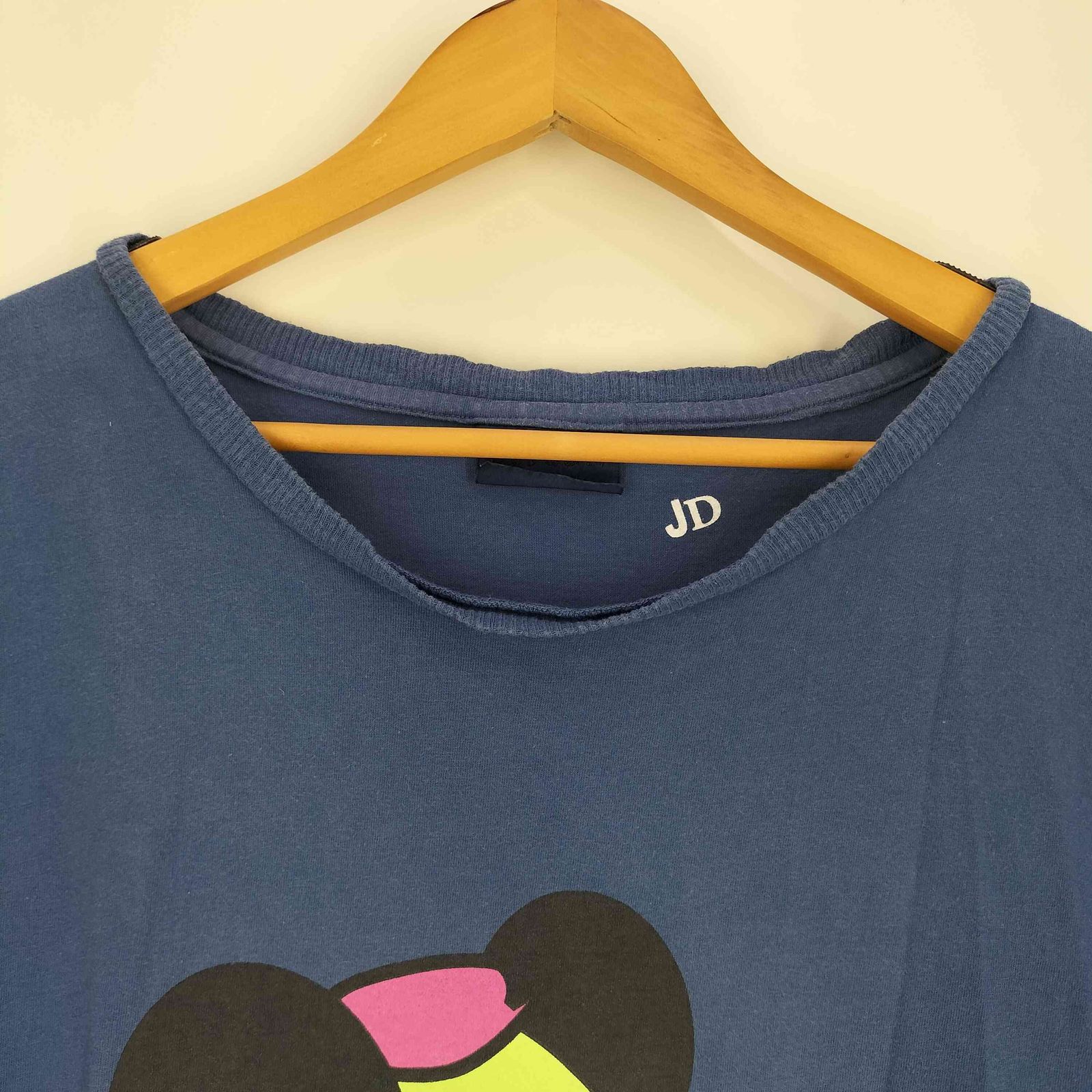 USED古着(ユーズドフルギ) A CHILD OF THE JAGO パッチデザイン クルーネックTシャ 中古 古着 0644 USED古着(ユーズドフルギ) A CHILD OF THE JAGO パッチデザイン