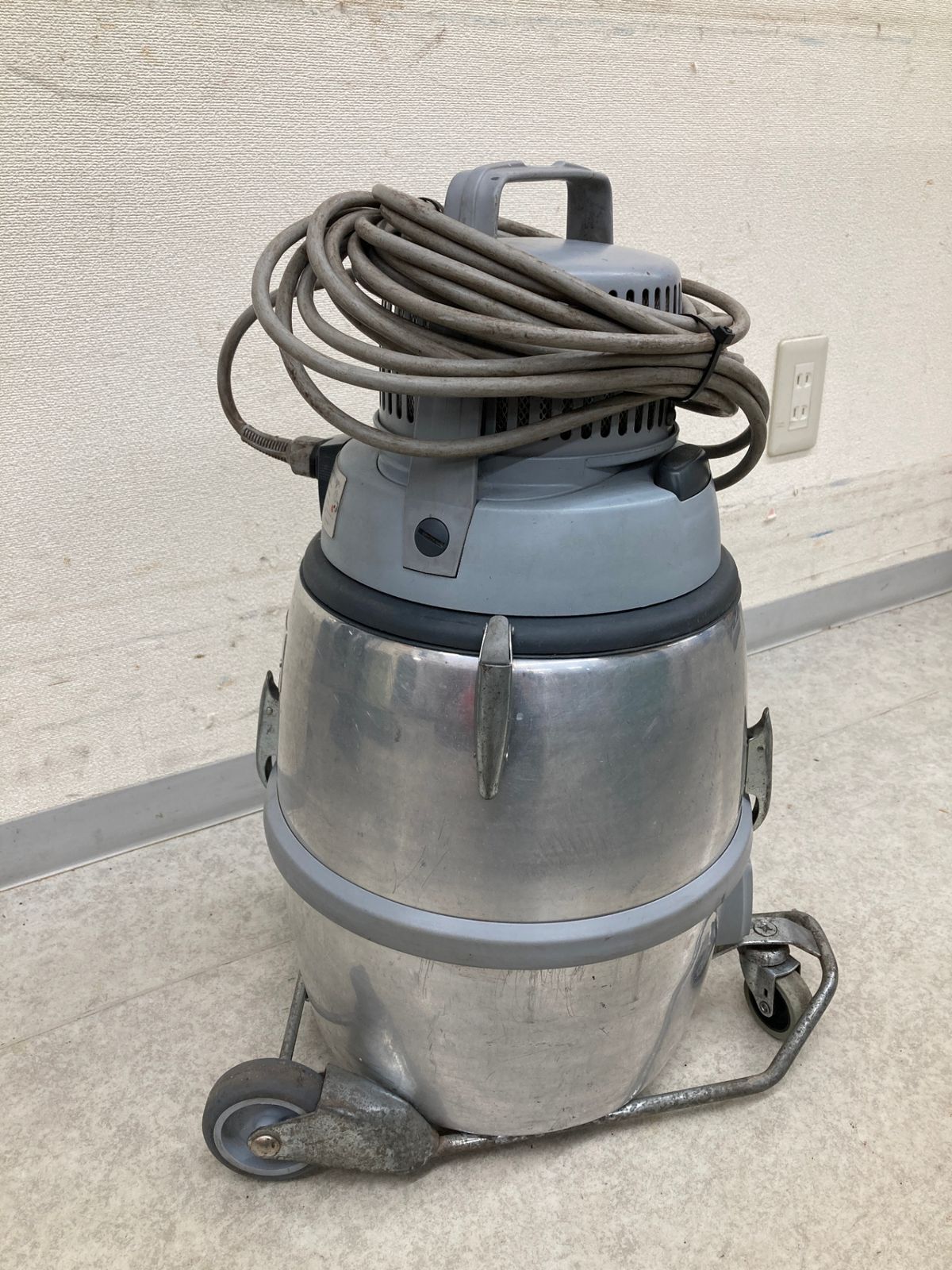 ニルフィスク 掃除機 NILFISK GM80 1ヶ月レンタル】ニルフィスク 真空掃除機 GM80P HEPA | ROKURI