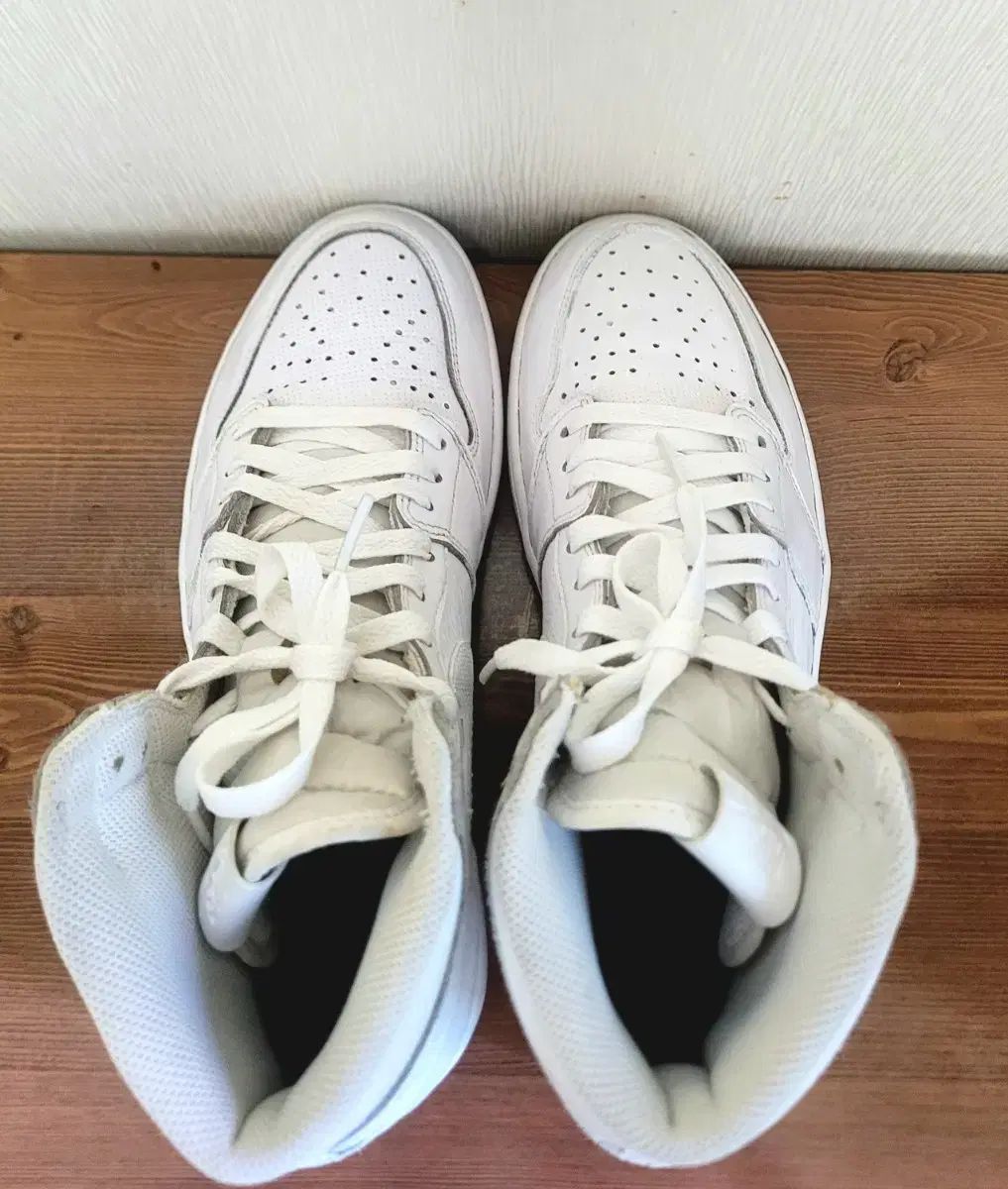 ハイ オールホワイト