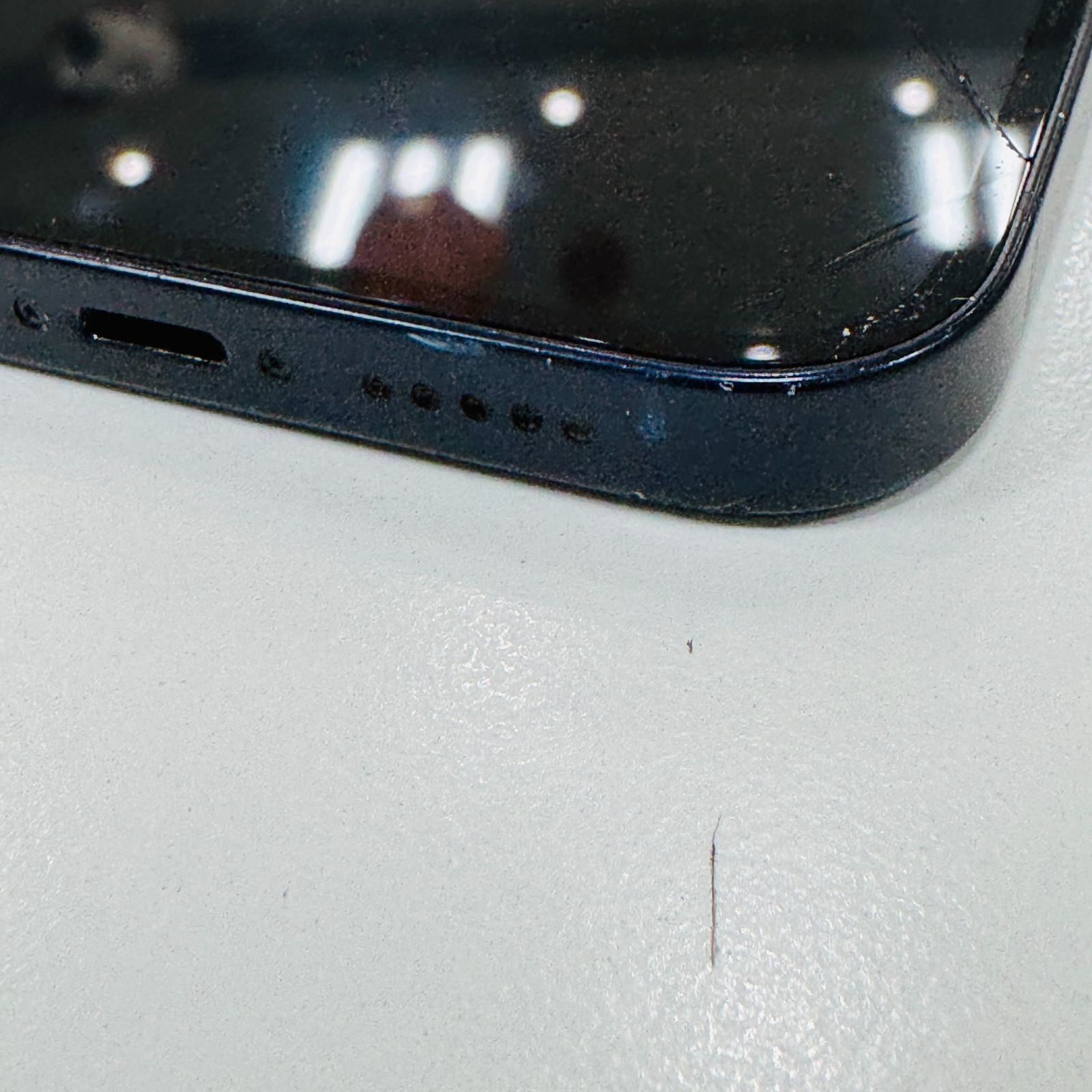 A【訳あり】iPhone12 64GB 人気 ブラック 画面割れあり フェイスロック