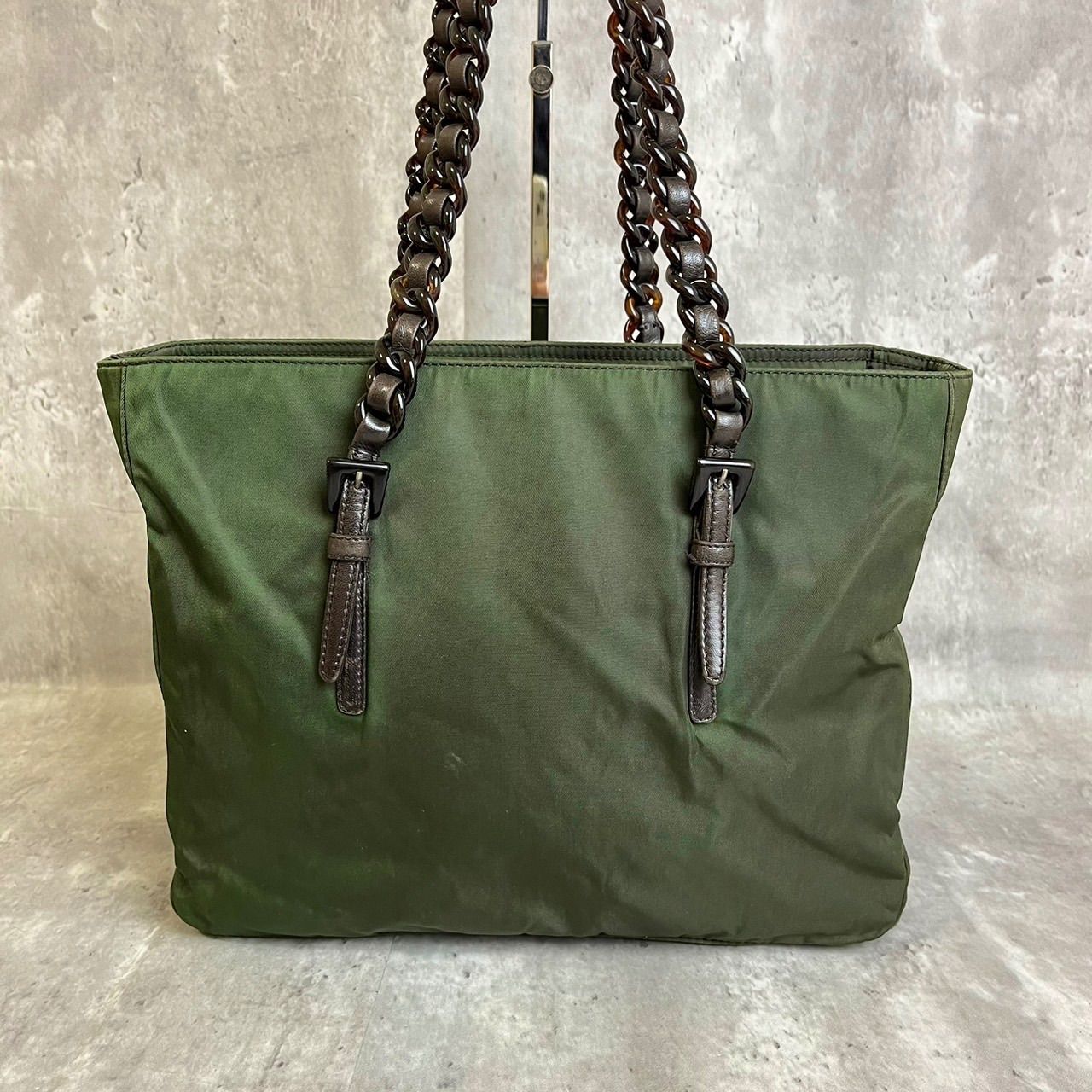 ✨良品✨ PRADA プラダ トートバッグ ハンドバッグ チェーン バックル 