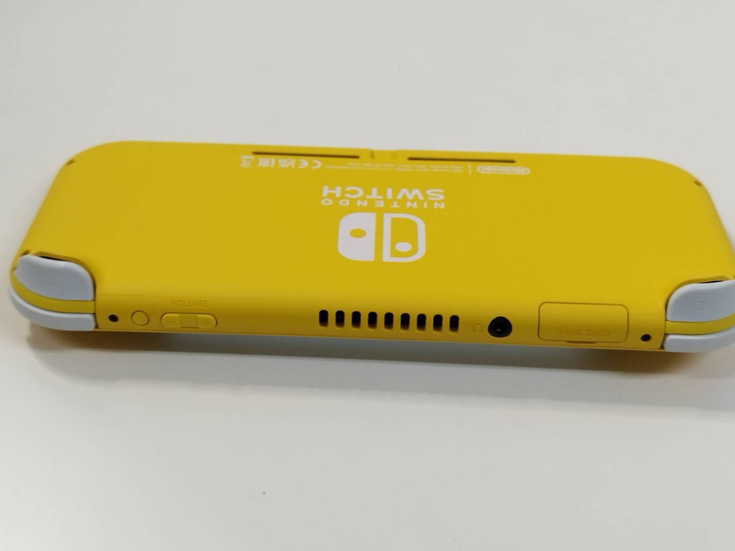 美品】Nintendo Switch Lite (HDH-001) おまけポーチ付き！