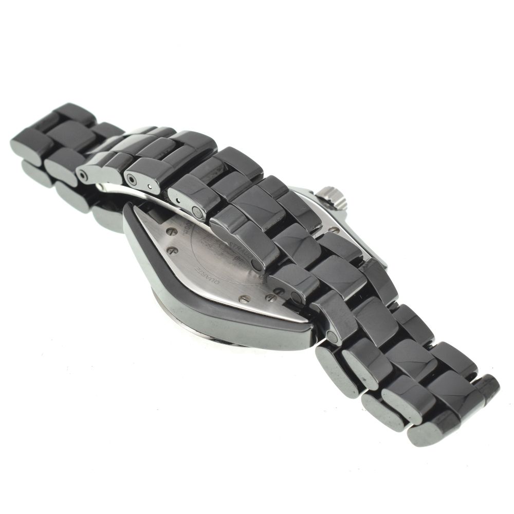 T985 シャネル J12 H0682 33mm ブラックセラミック クォーツ シャネル J12 ブラックセラミック ブレス仕様 33mm H0682