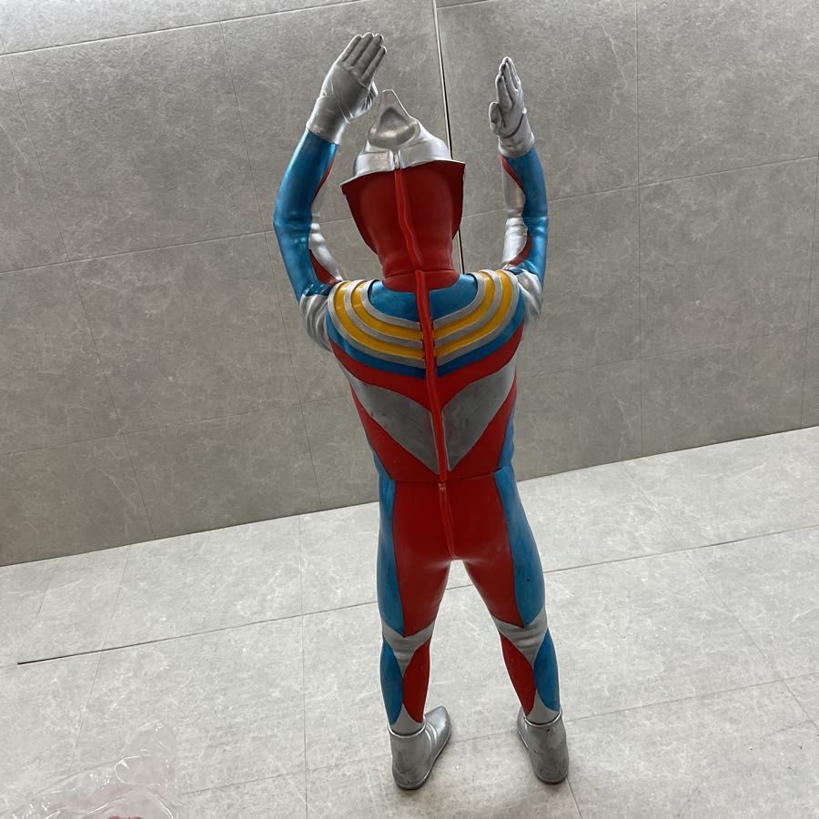 ABC TOY ウルトラマンティガ ソフビ 人形 特撮 巨大 フィギュア - メルカリ