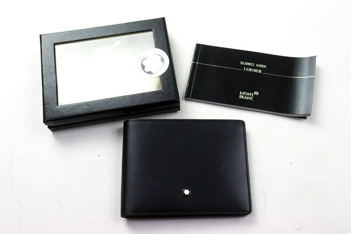 モンブラン 二つ折り財布 未使用 レザー イタリア製 小銭入れなし