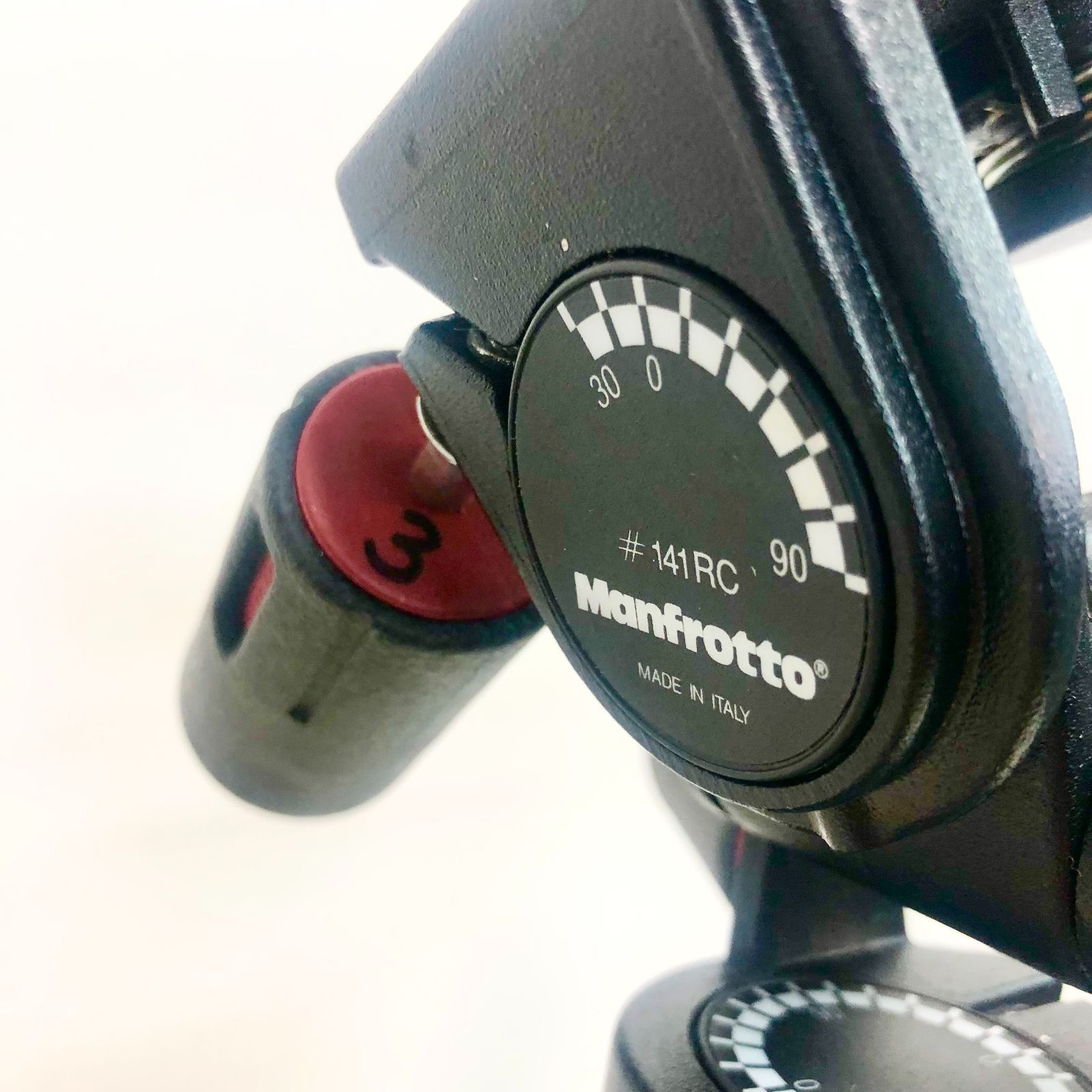 Manfrotto マンフロット 三脚 190B 雲台 141RC - メルカリ