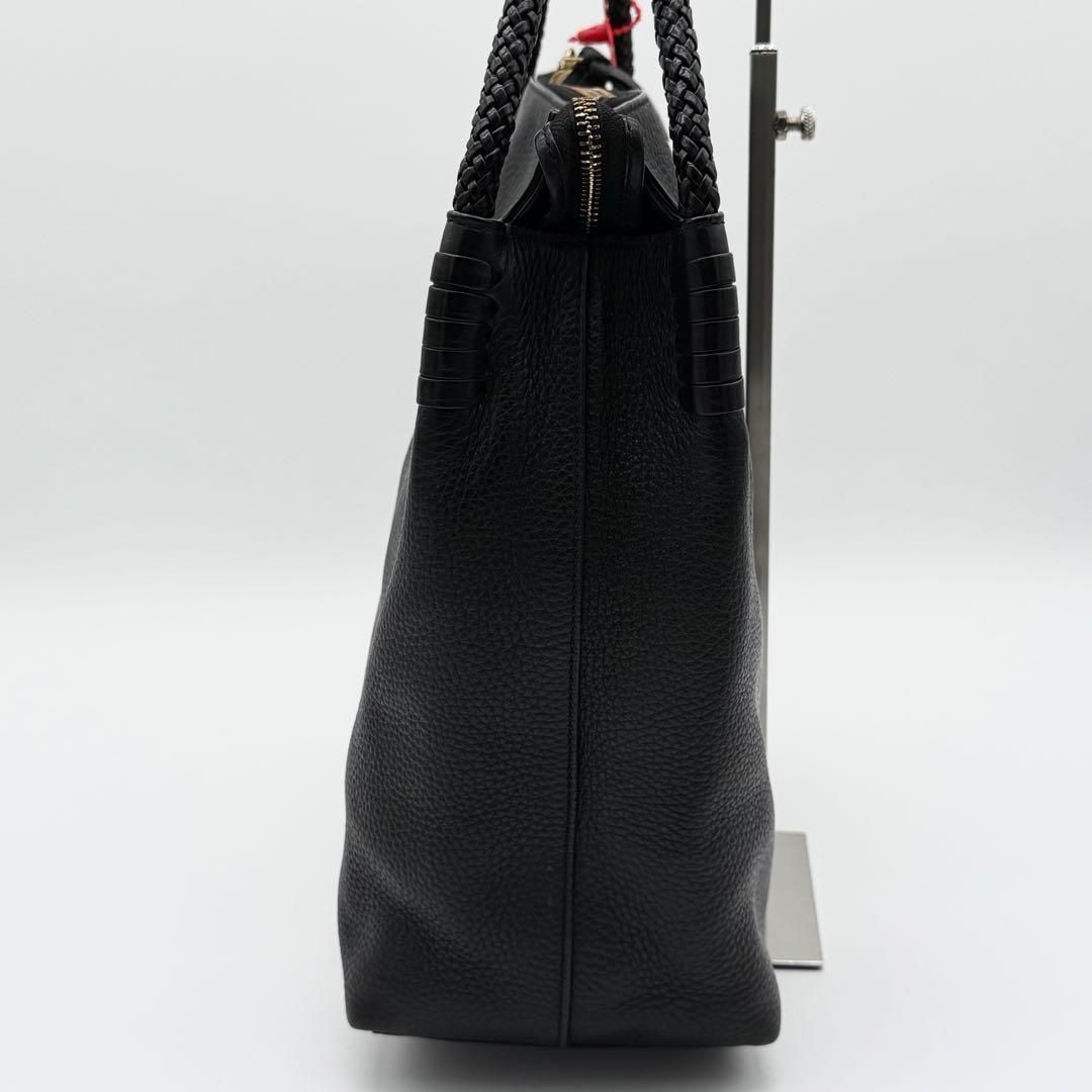 セミショルダーバッグ