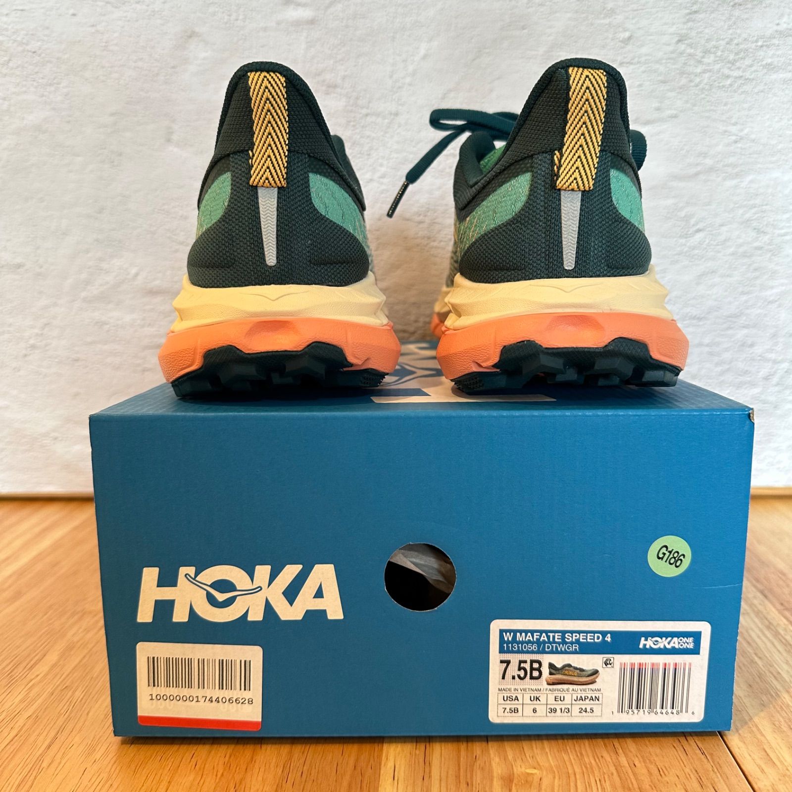 HOKA ONE ONE ホカオネオネ Wマファテスピード4 海外限定カラー HOKA ONE ONE ホカオネオネ Wマファテスピード4 海外限定カラー