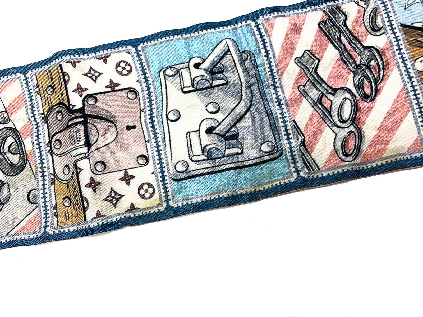 LOUIS VUITTON ルイヴィトン バンドー ロックイット ブルークラシ
