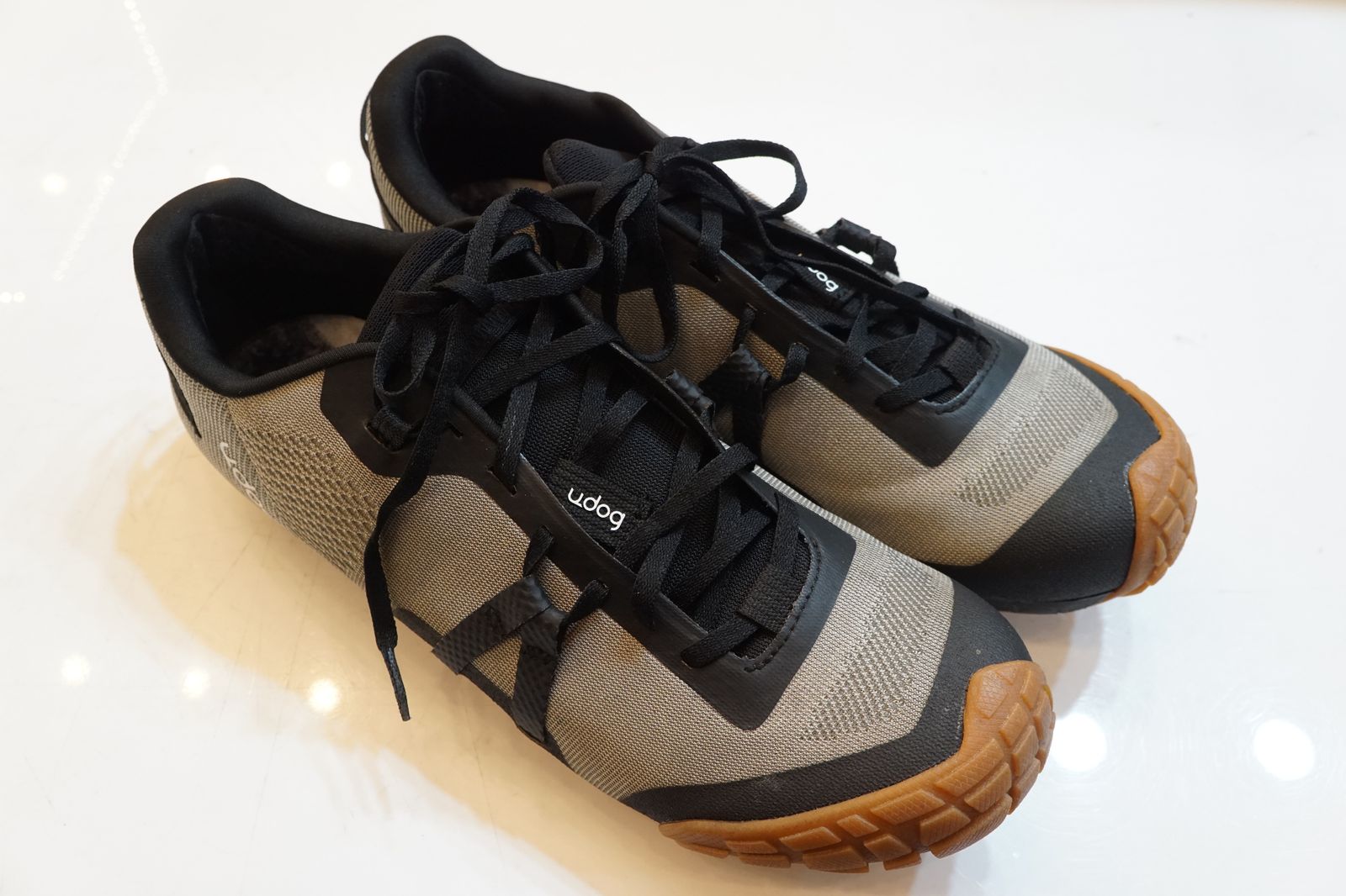 UDOG ユードッグ DISTANZA Ash Grey 28.9cmシューズ | バイチャリ浦和ベース