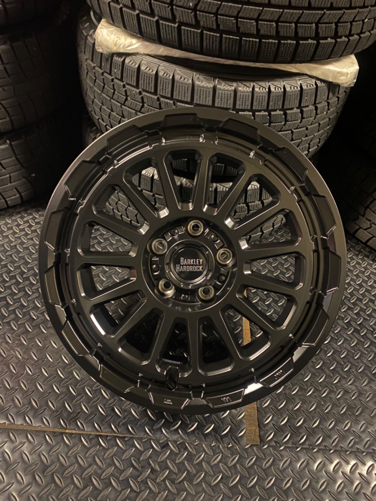 ◇新品◇17インチ×7.0J 5穴 PCD114.3 ブラックホイール4本 - メルカリ