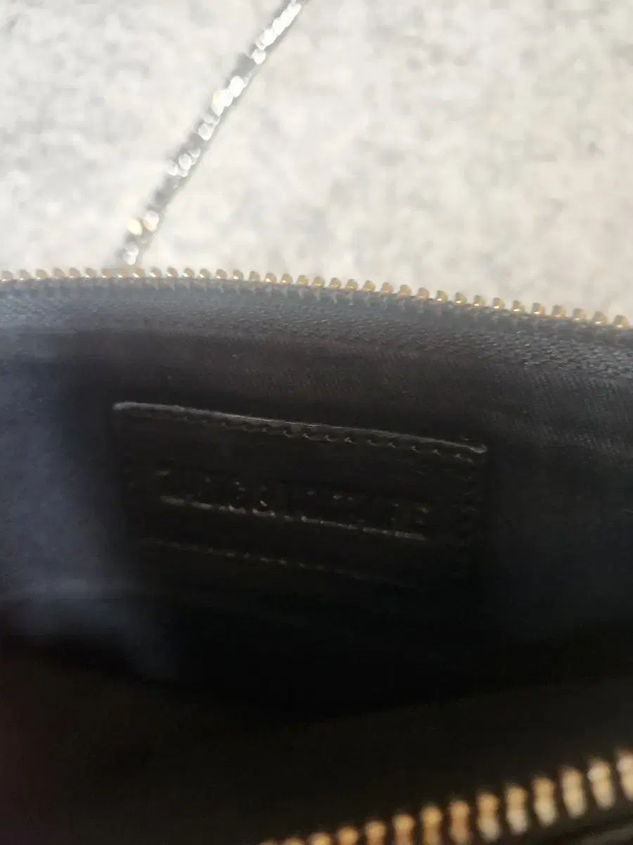 ジャルディック-ヴォルテール ブラック|ホワイト