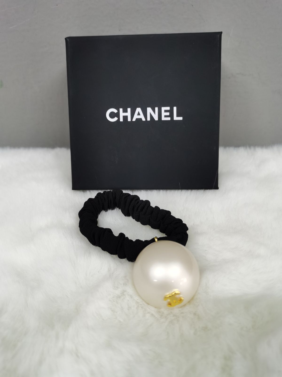 ［美品］CHANEL フェイクパール シュシュ ヘアゴムココマーク