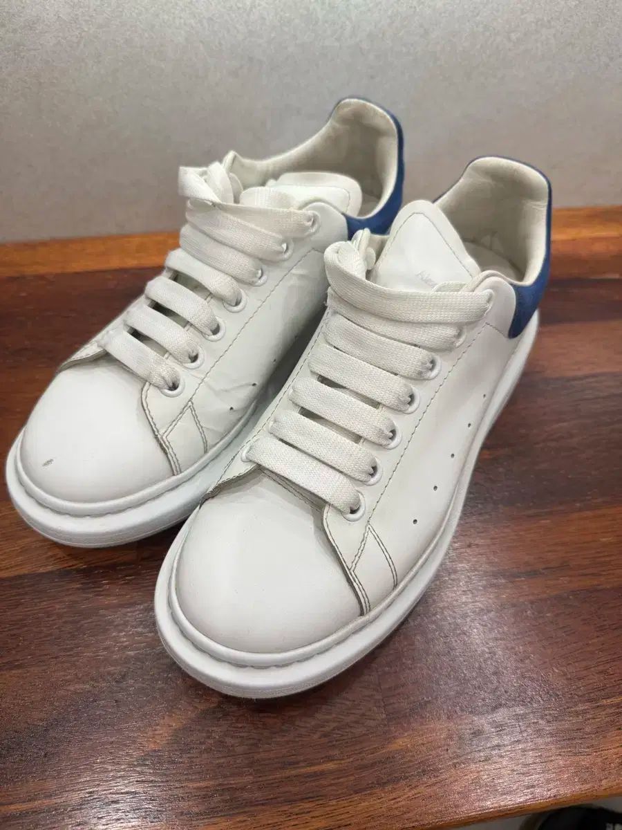 41 alexander mcqueen アレキサンダーマックイーン スエード タブ