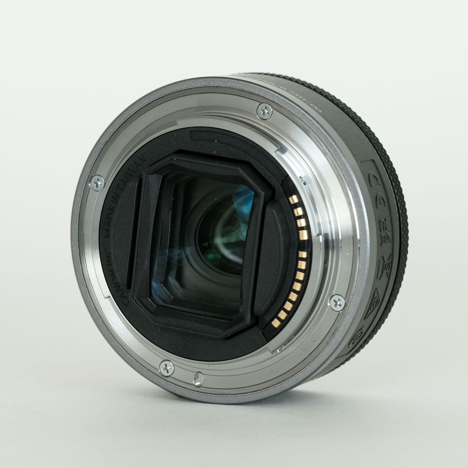 RF28mm F2.8