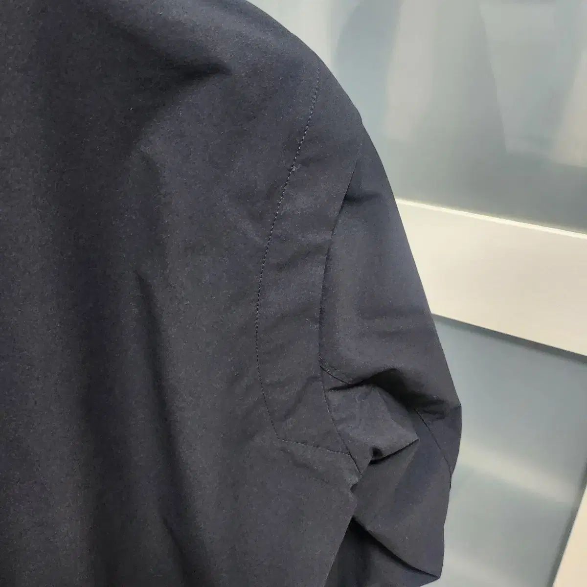 ブラック ブルゾン