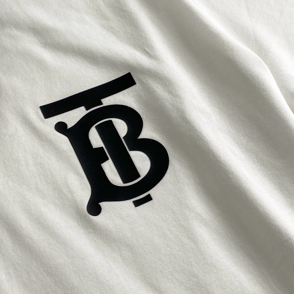未使用品タグ付きBurberryカットソーTBロゴ