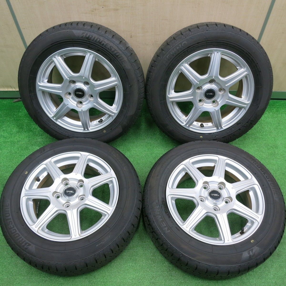 [送料無料] バリ溝！24年！キレイ！9.5分以上185/65R15 ブリヂストン NEWNO TOPRUN トップラン ニューノ 15インチ PCD114.3/5H4100511HAノ