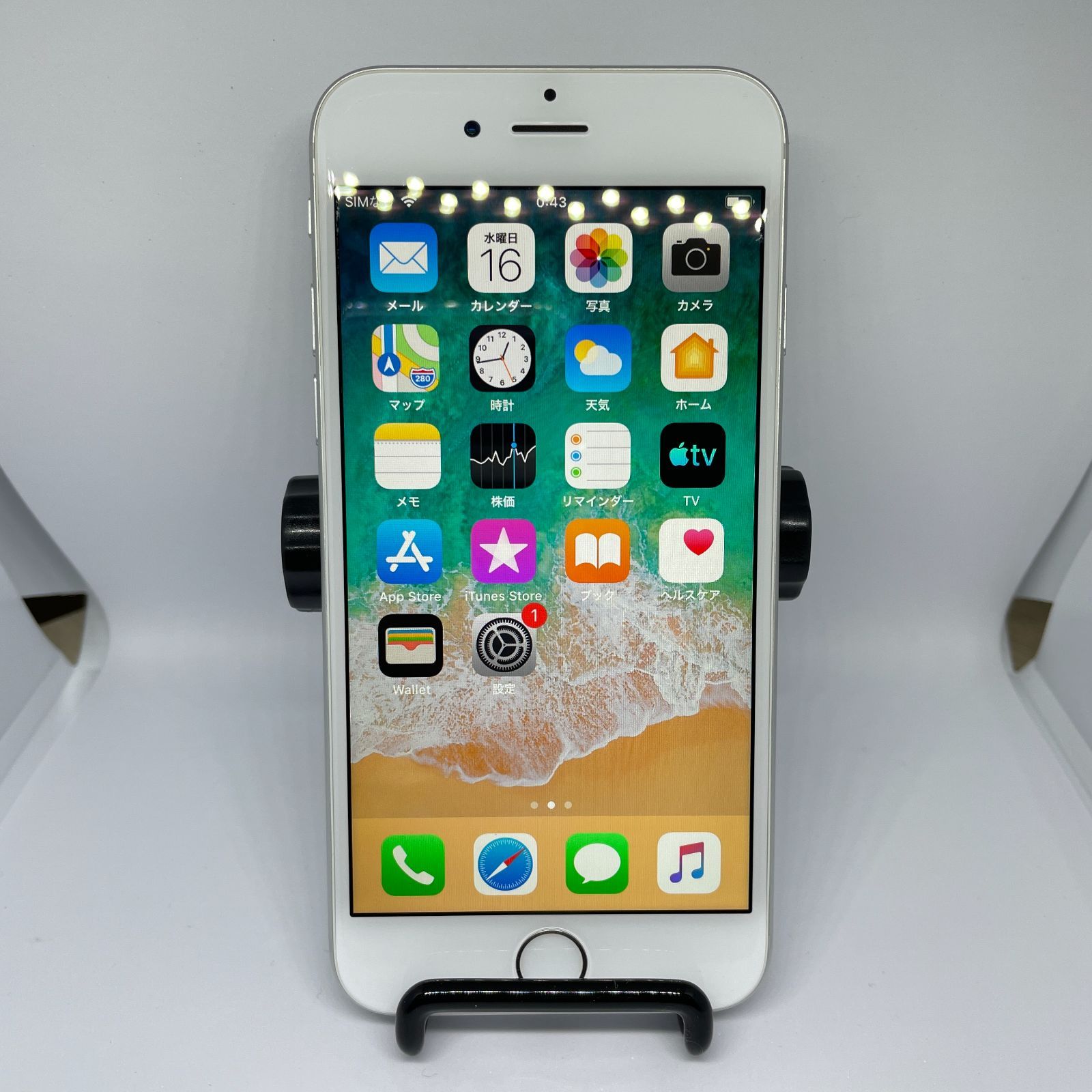 iPhone6 64GB 本体 シルバー docomo版 - メルカリ