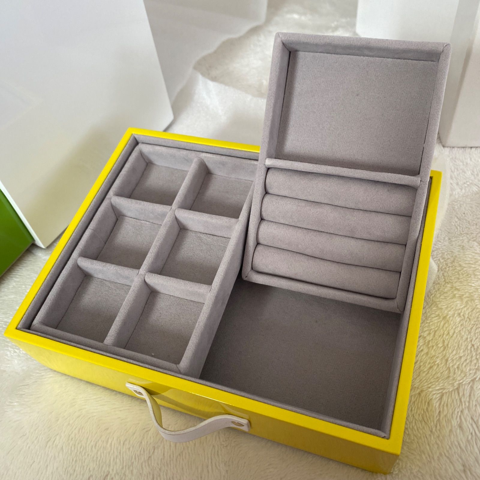 ジュエリーボックスLAZY SUSAN ジュエリーケースカラー3段指輪ケース