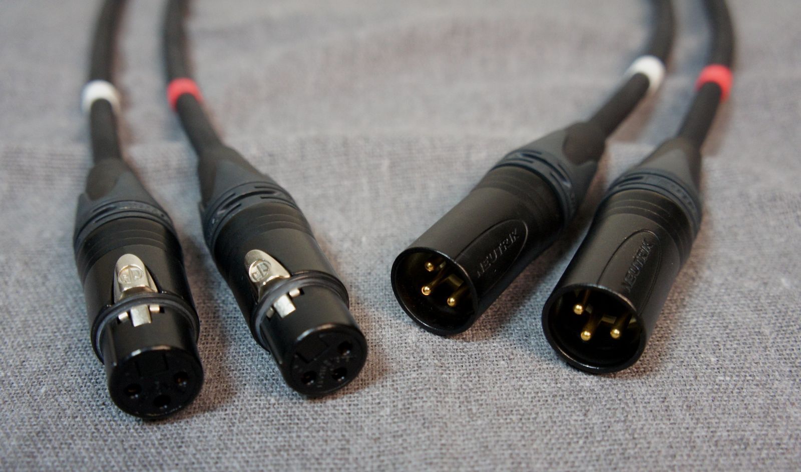 ベルデン 8423 XLR-XLR バランスケーブル 2m x 2本 ベルデン 8423 XLR-XLR バランスケーブル 2m x 2本 在庫有」iFi audio