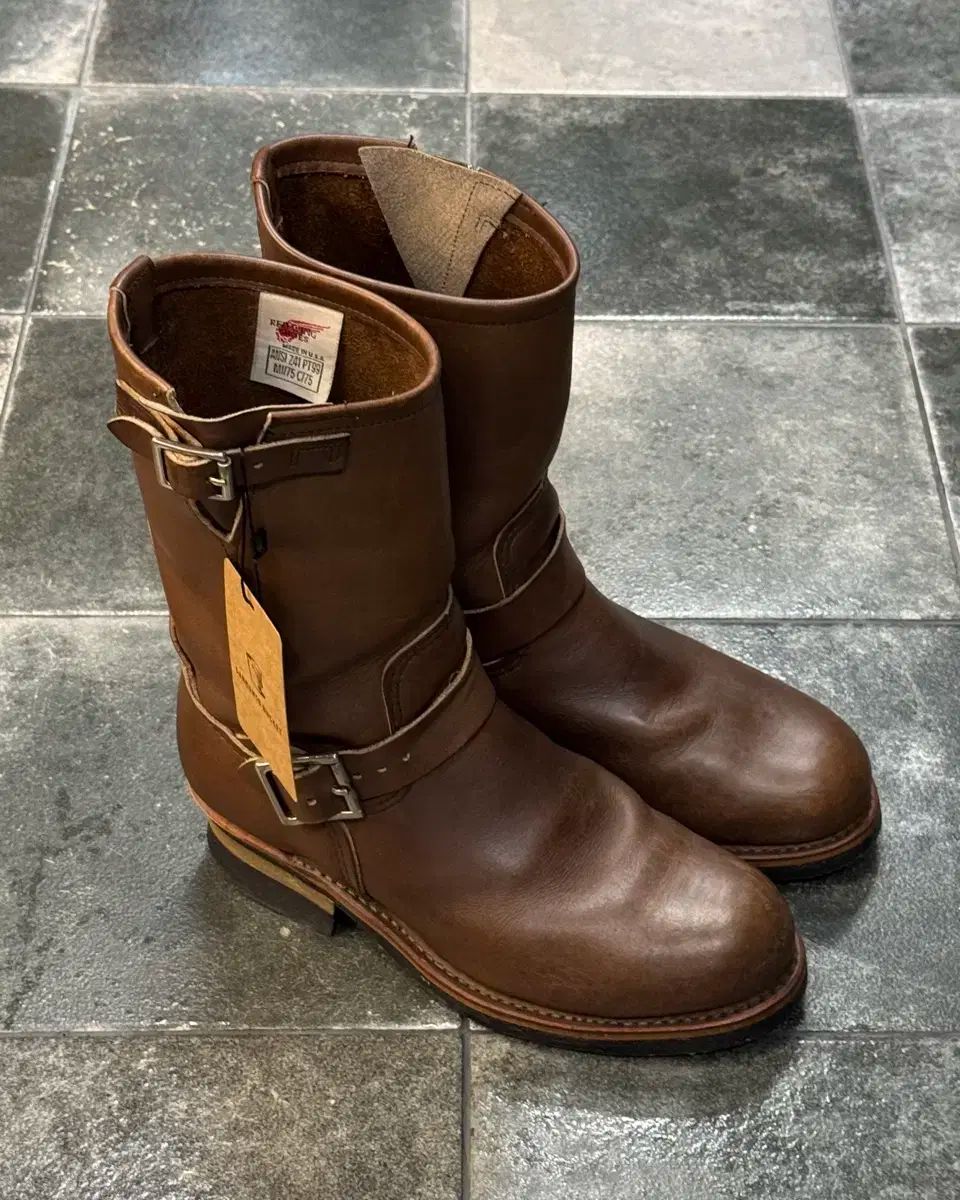 RED WINGスエード エンジニアブーツ PT99 8D