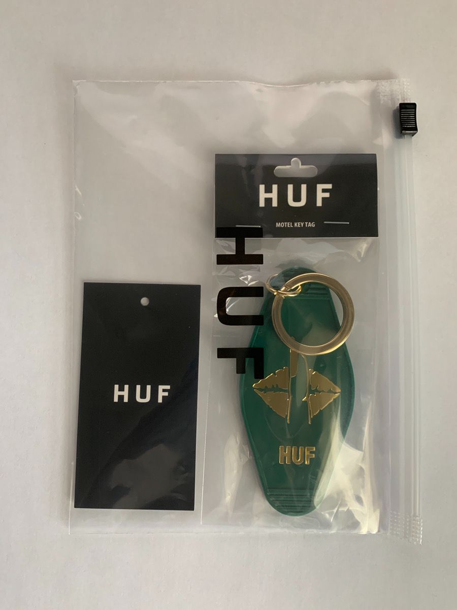 即完売商品] HUF キーホルダー MOTEL KEY TAG 新品未使用 - メルカリ