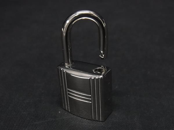 HERMES エルメス カデナ 南京錠 鍵 キー 101 楽天市場】HERMES エルメス カデナ パドロック No.101 南京錠 鍵