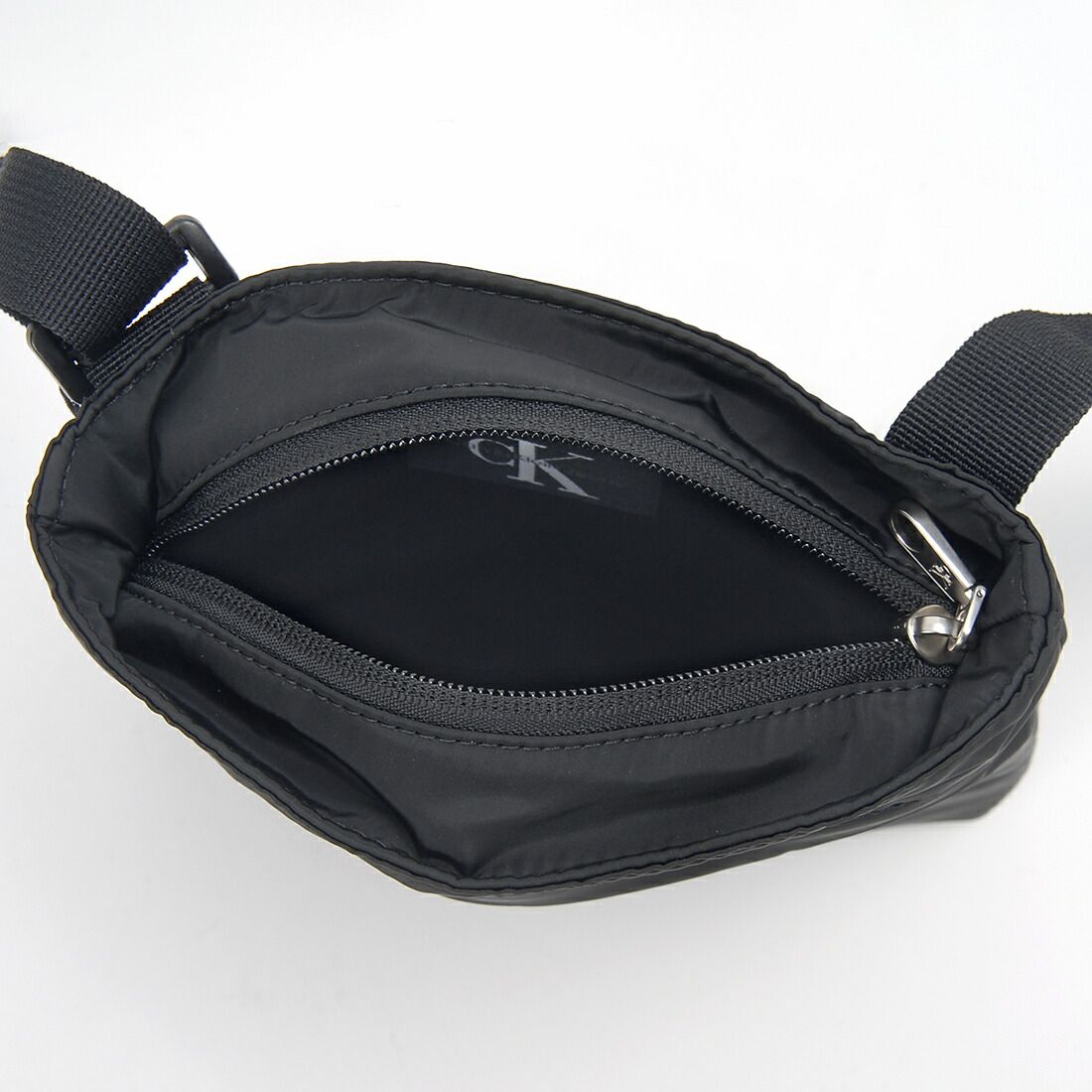 カルバンクラインジーンズ ショルダーバッグ LV04G3030G UB1 Calvin Klein Jeans カルバンクライン ジーンズ サコッシュ ミニ