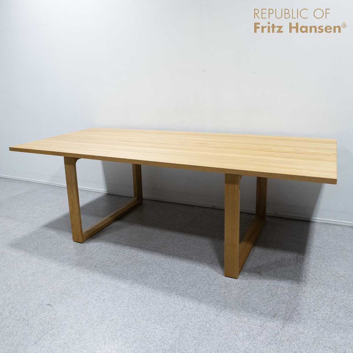 【展示品】FRITZ HANSEN  フリッツ ハンセン CM23 ESSAY エッセイ ダイニング テーブル ミーティング ナチュラル セシリエ・マンツ 定価86万