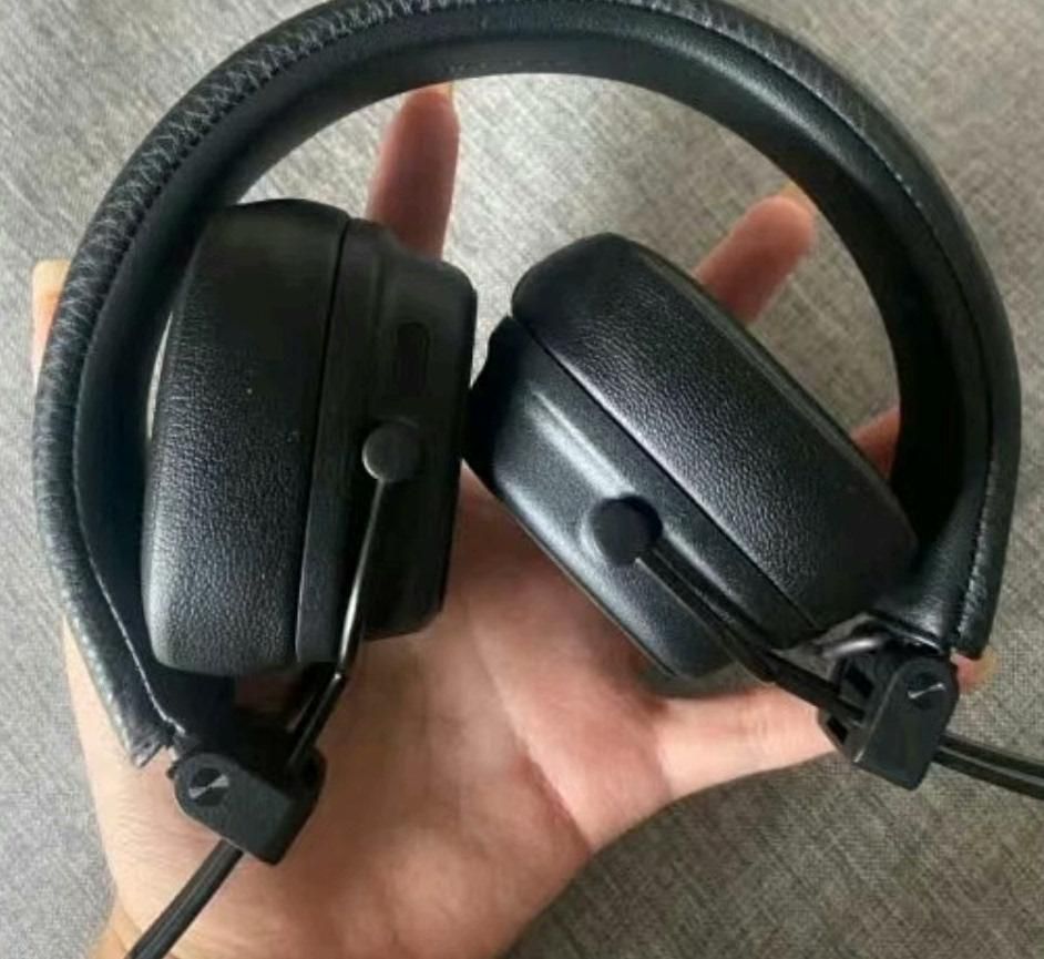Bluetooth|連続再生100時間|Qi充電対応|通話対応|並行輸入品