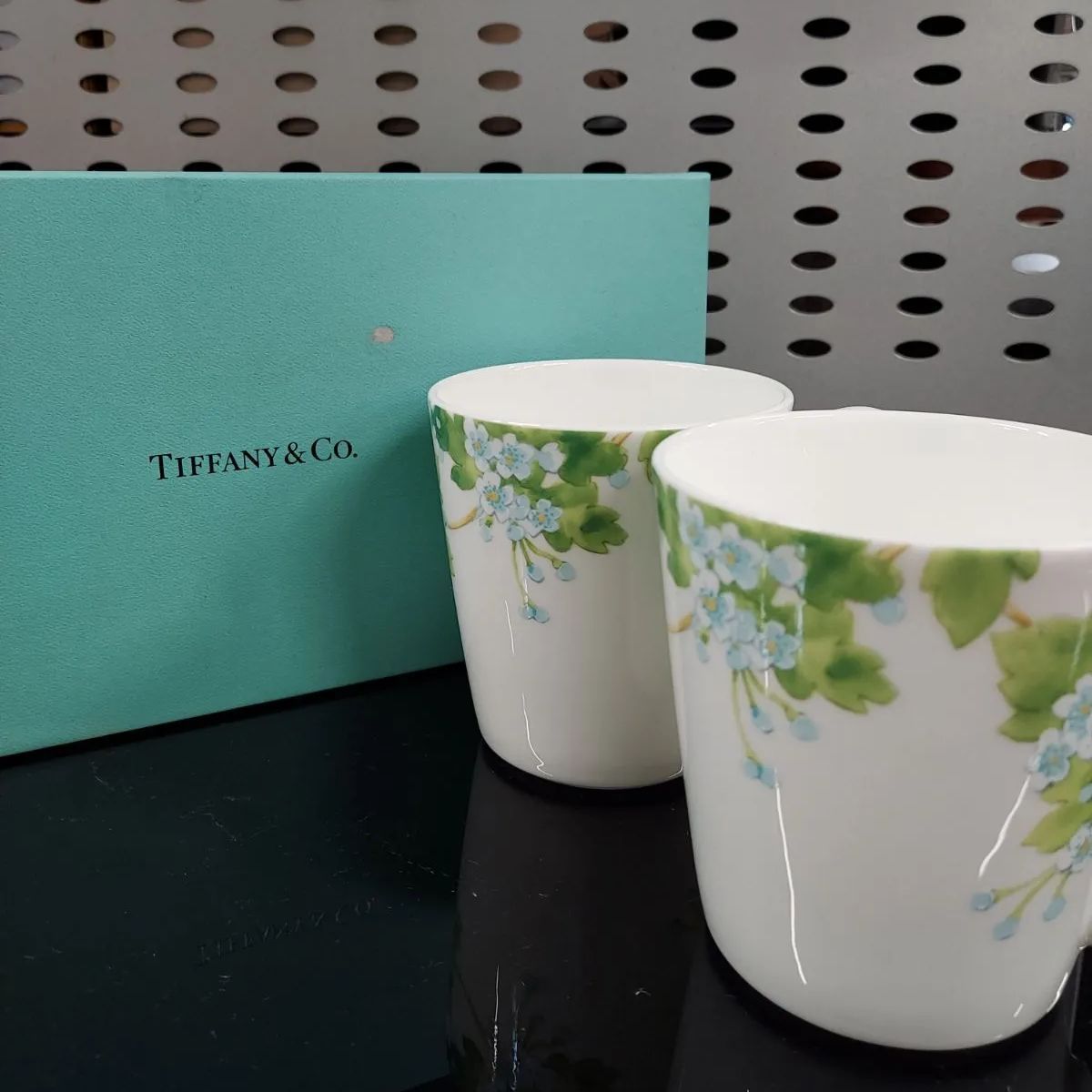 ○TIFFANY&CO.ティファニーリーフマグセット