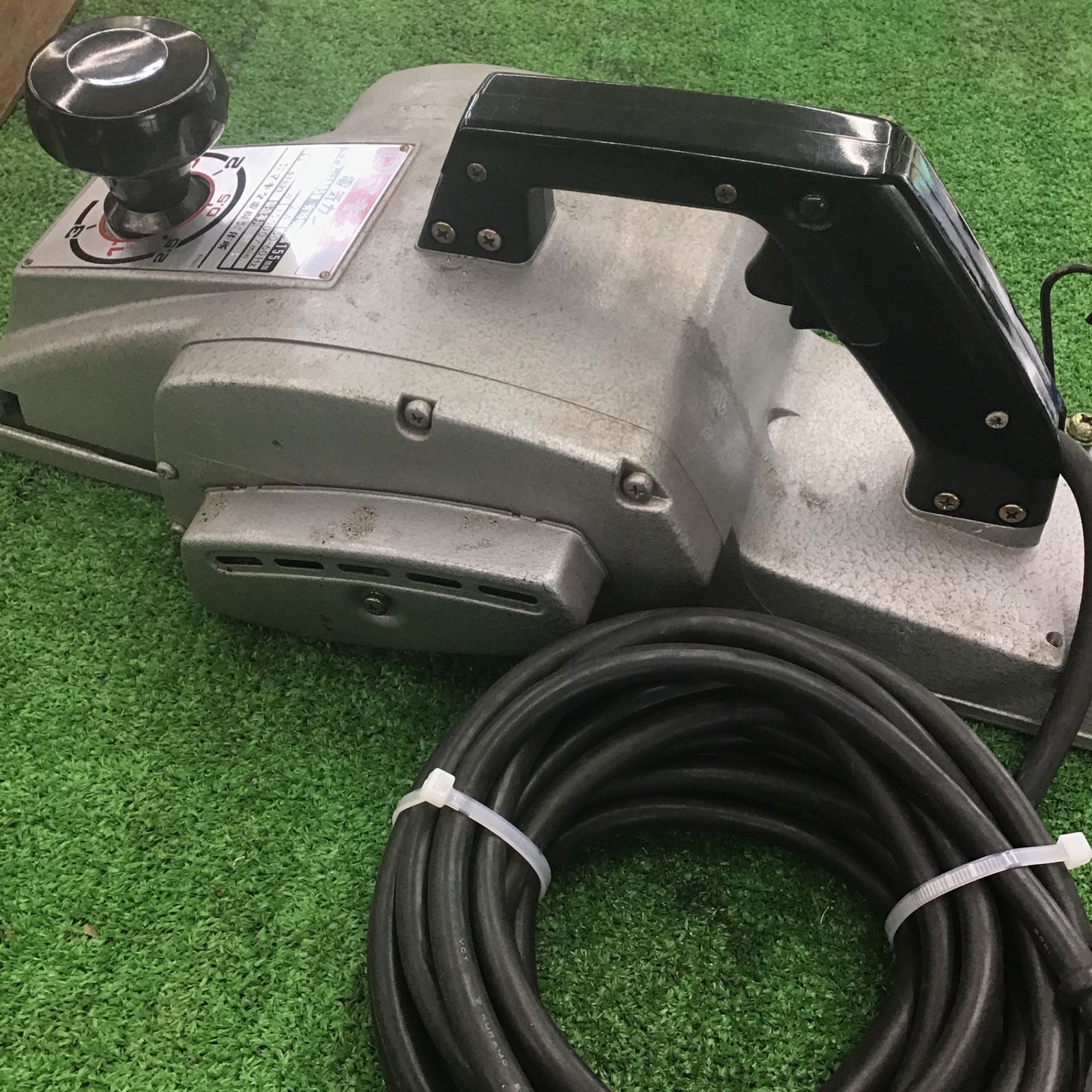 中古品】マキタ(makita) 電気カンナ 1805N【桶川店】 - メルカリ
