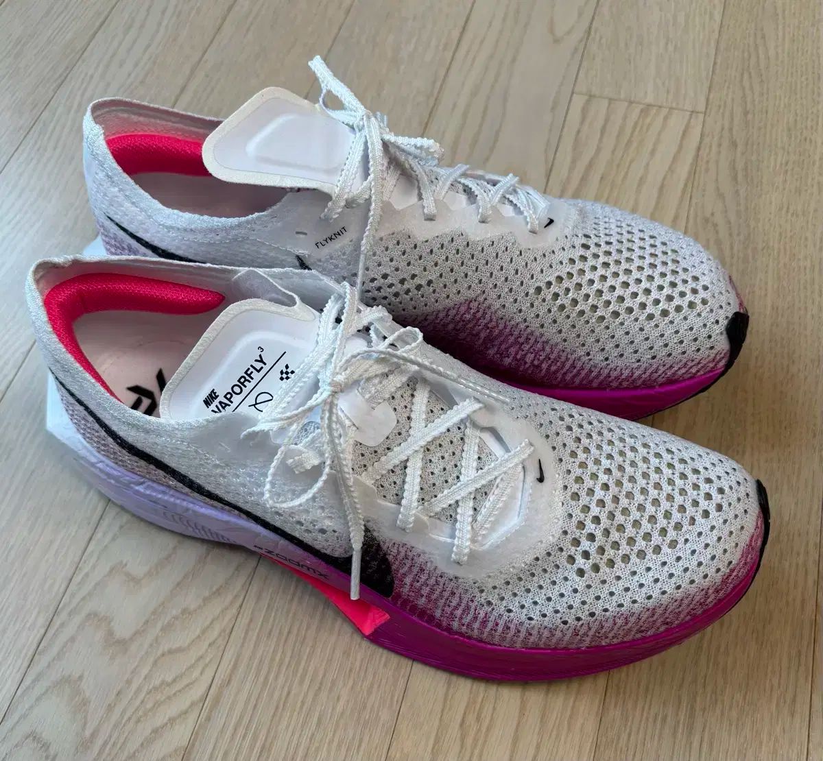 NIKE ナイキ ランニングシューズ ヴェイパーフライ 3 275