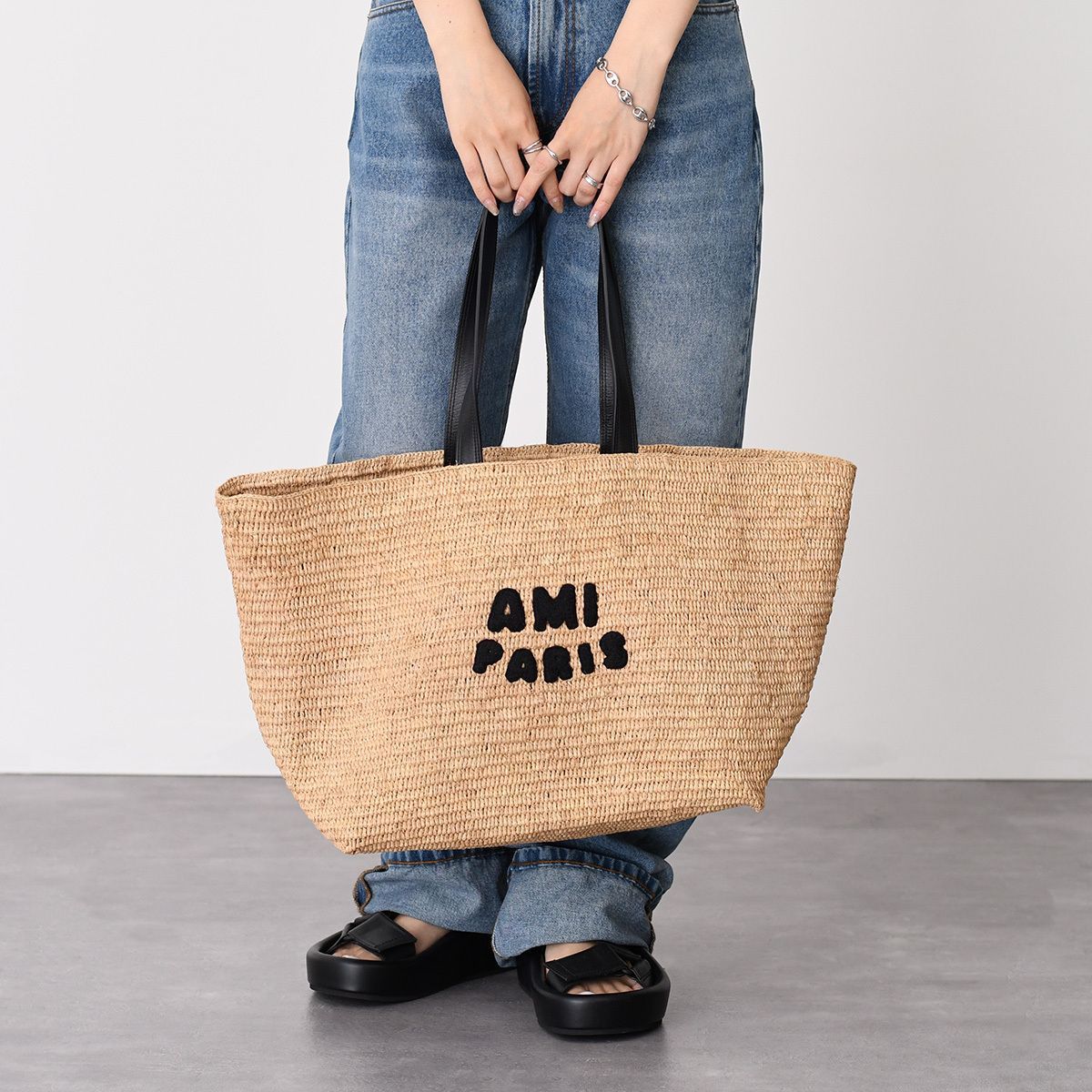 【関税込】 AMI PARIS アミ パリス ラフィア トートバッグ 関税送料込 AMI PARIS ナチュラルラフィア トートバッグ (AMI