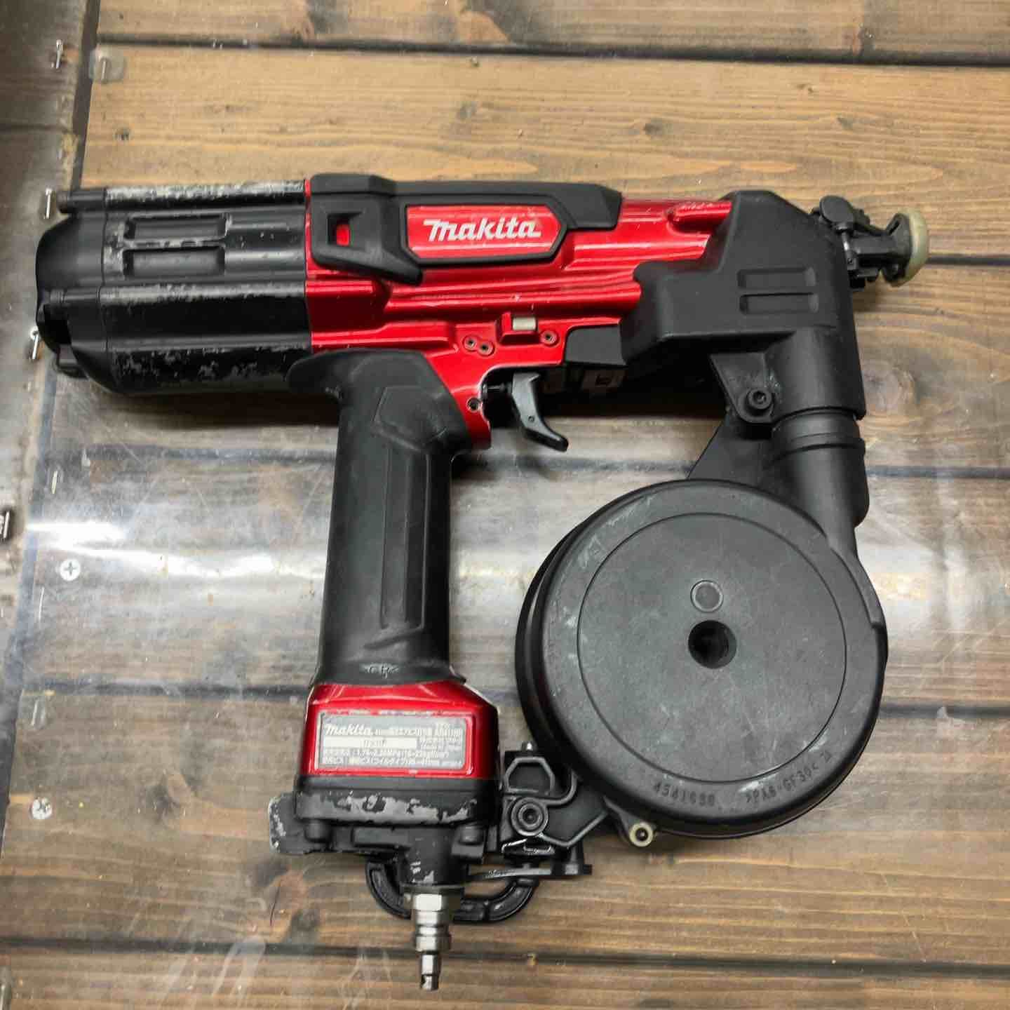 マキタ makita 高圧エアネジ打ち機 AR411HR 戸田店