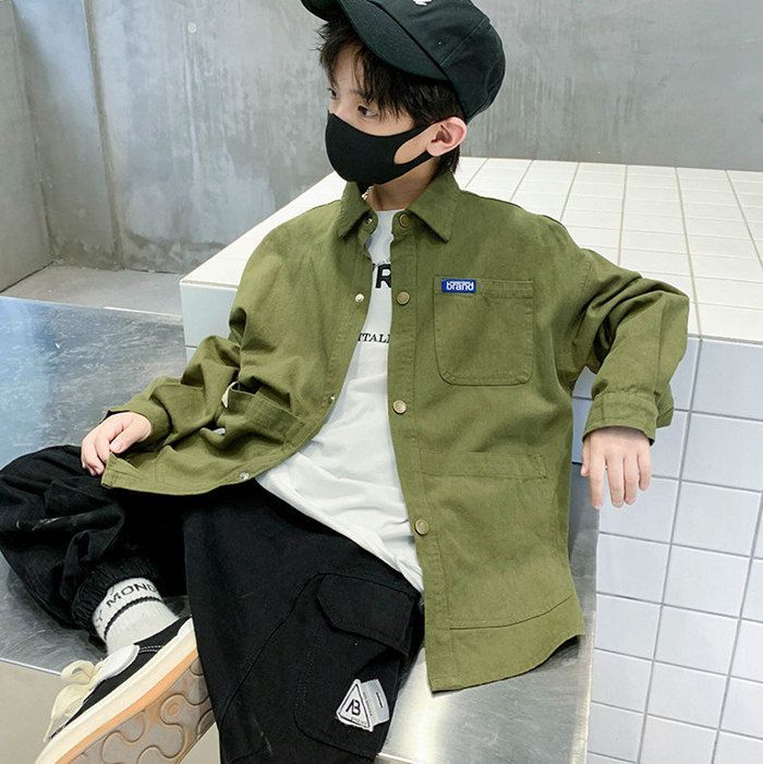 カジュアルシャツ