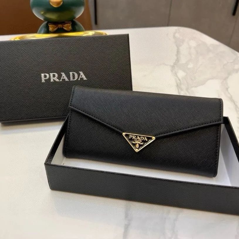 未使用品 PRADA 定番ヒジャブ長財布 黒 C2