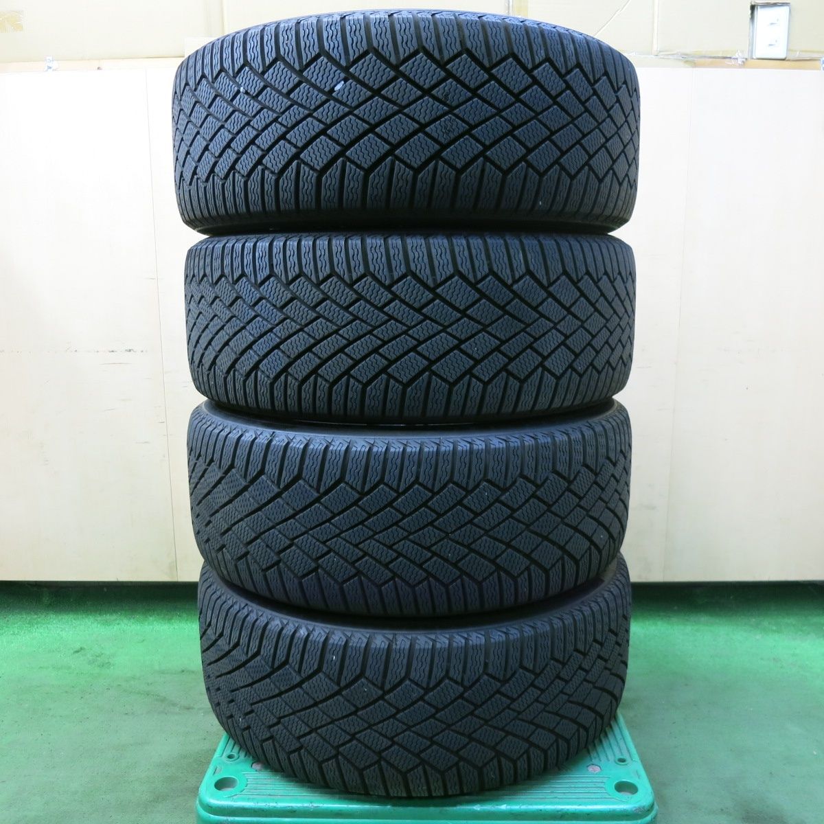 ダンロップ ルマン5プラス．205/55R16.23〜22 年製．9分山．4本