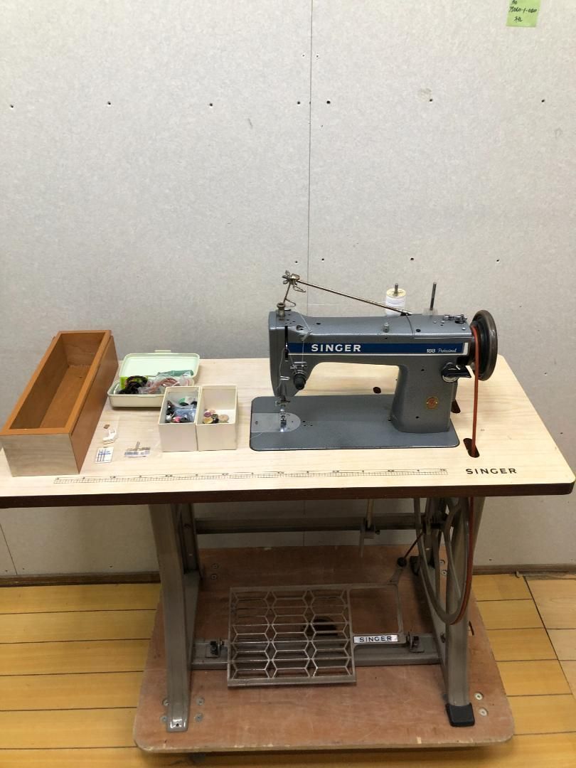 SINGER 188 Professional プロフェッショナル 職業用ミシン 足踏み式 テーブル台付き レトロ アンティーク グレー ヴィンテージ シンガー 本体 現状品 糸立て付き 88111-1-010