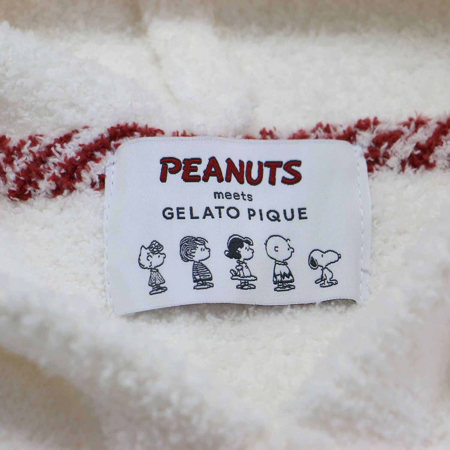 PEANUTS